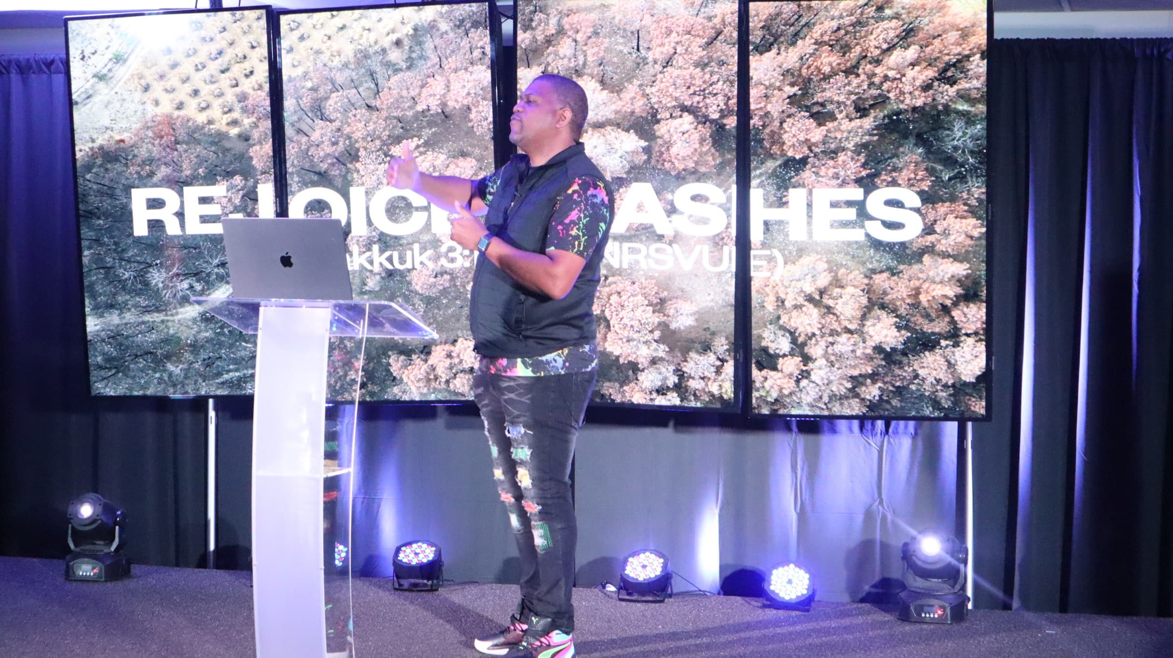 Pastor Shawn Broadnax teaching at TACA Church